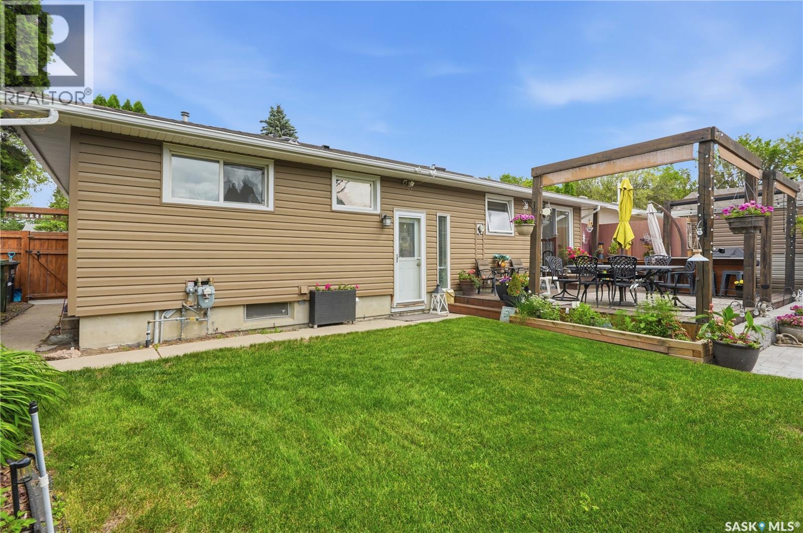 88 Sparling Crescent, Saskatoon, SK