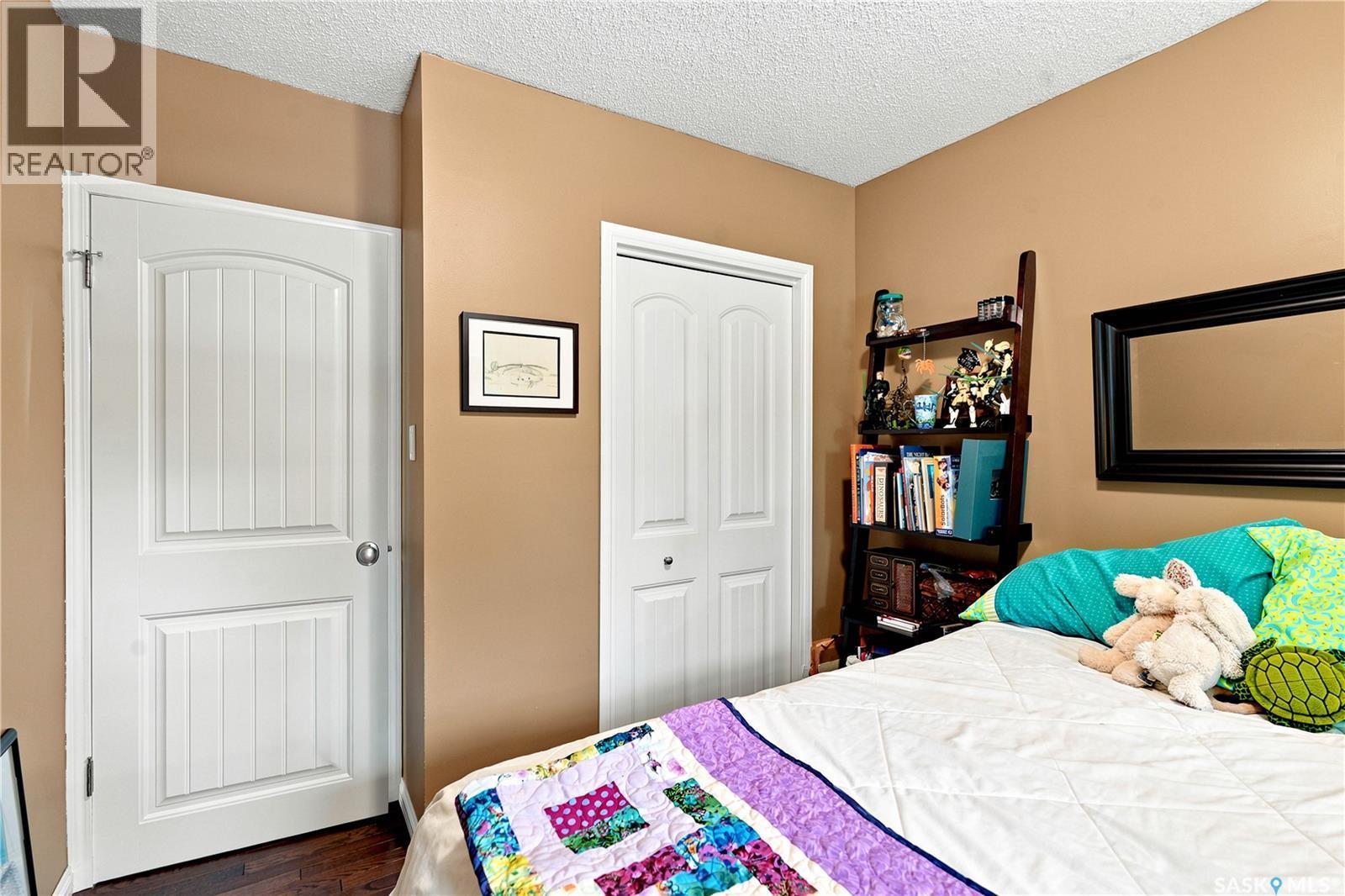 88 Sparling Crescent, Saskatoon, SK