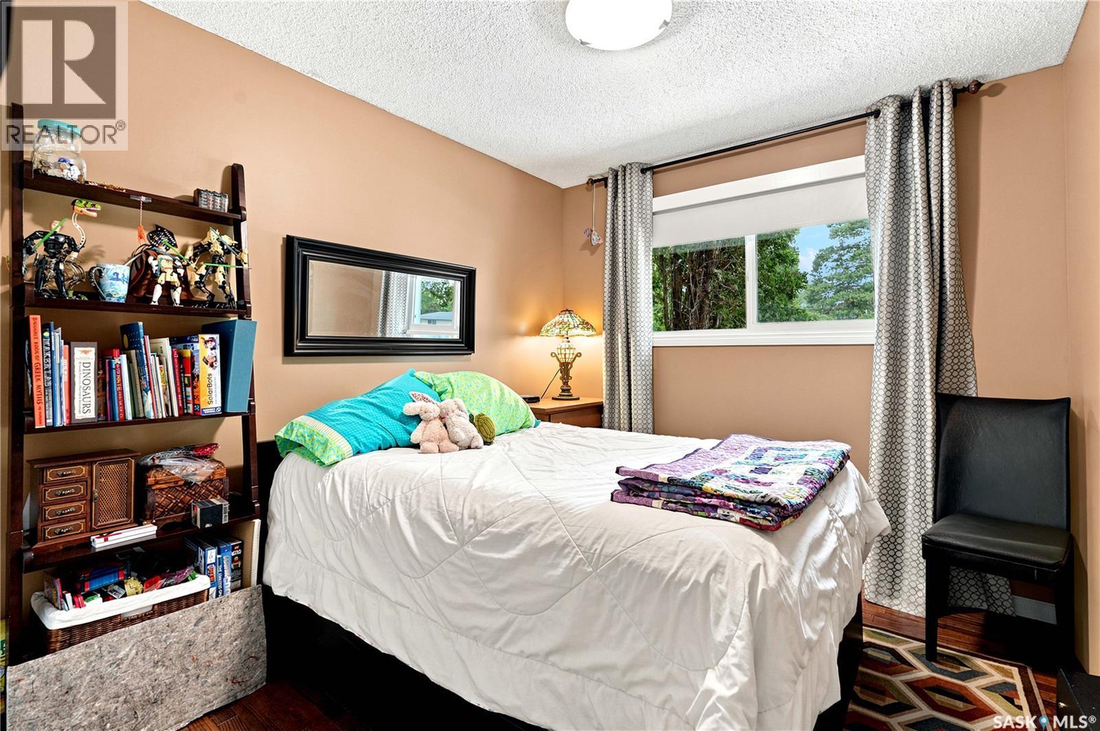 88 Sparling Crescent, Saskatoon, SK