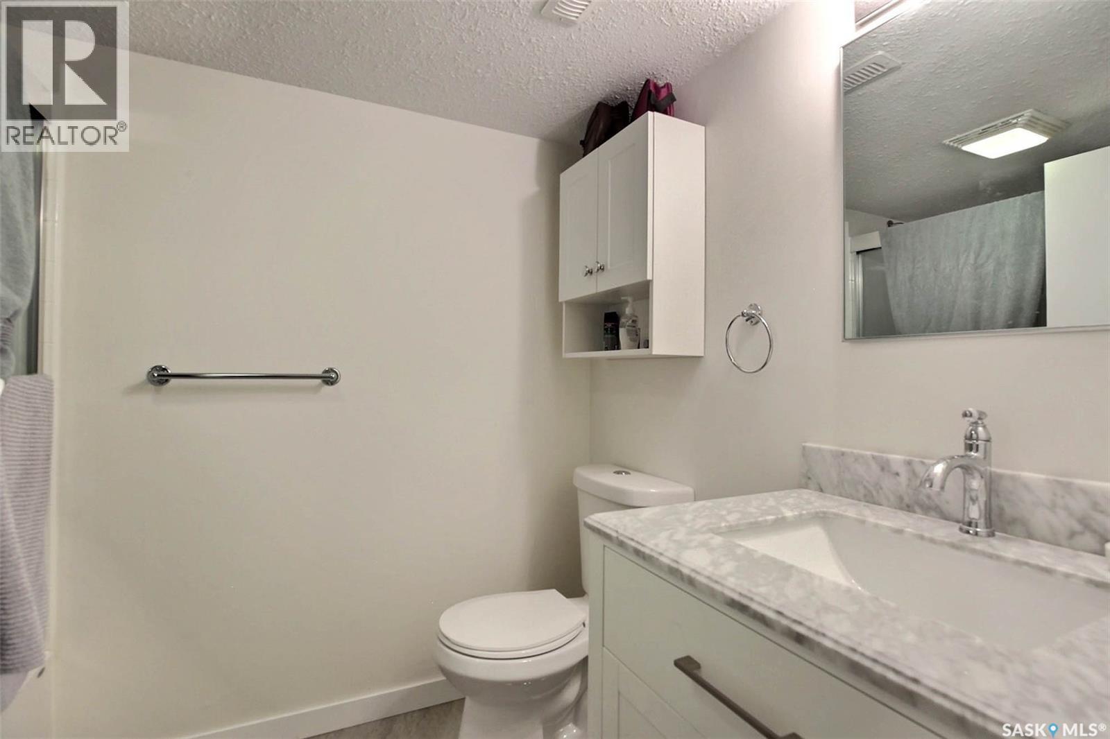 2122 Wascana Street, Regina, SK