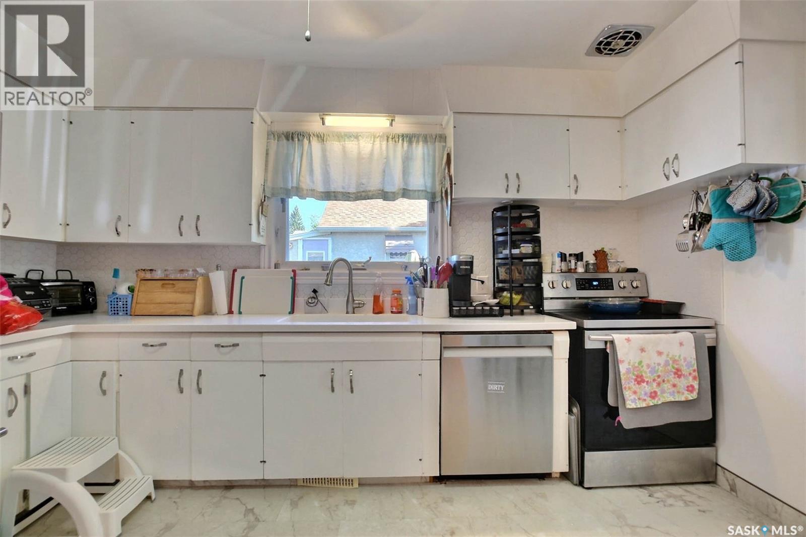 2122 Wascana Street, Regina, SK