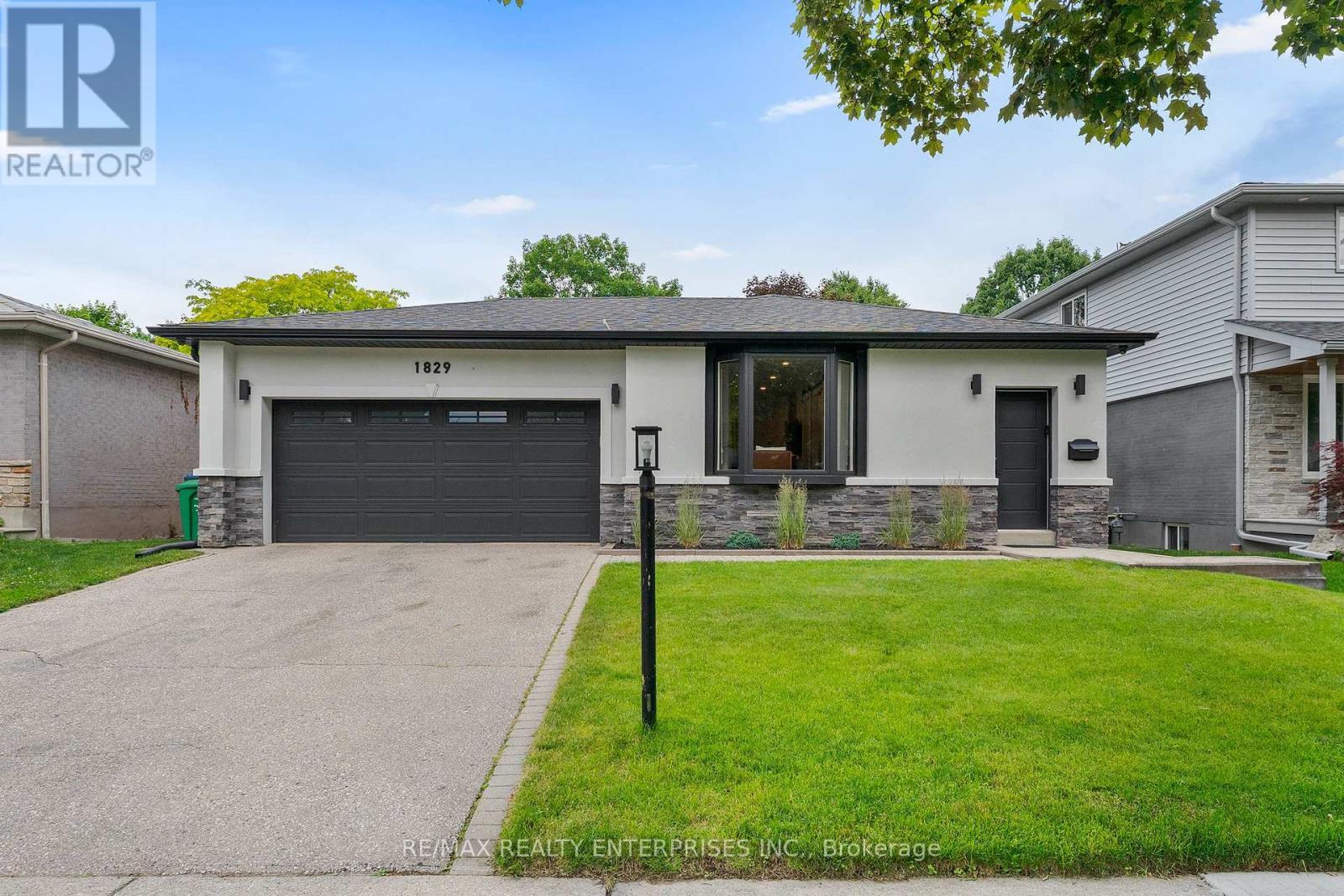 1829 Barsuda Drive, Mississauga, ON - Outdoor