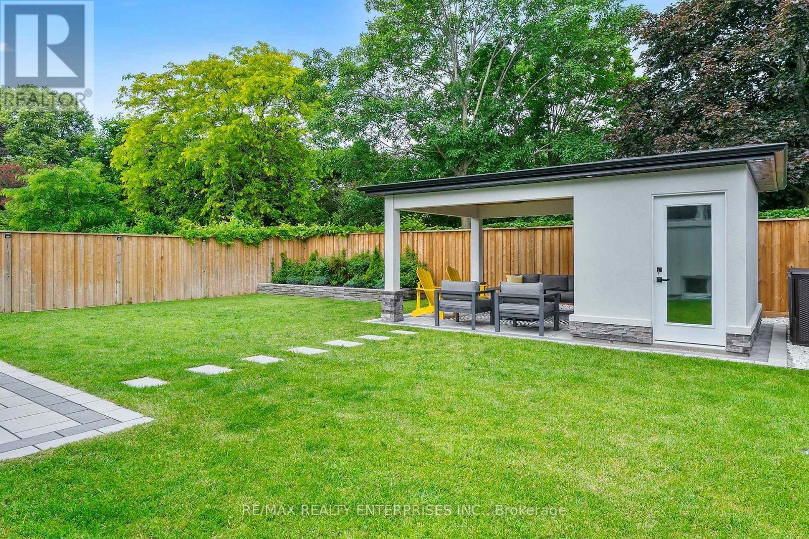 1829 Barsuda Drive, Mississauga, ON - Outdoor With Backyard