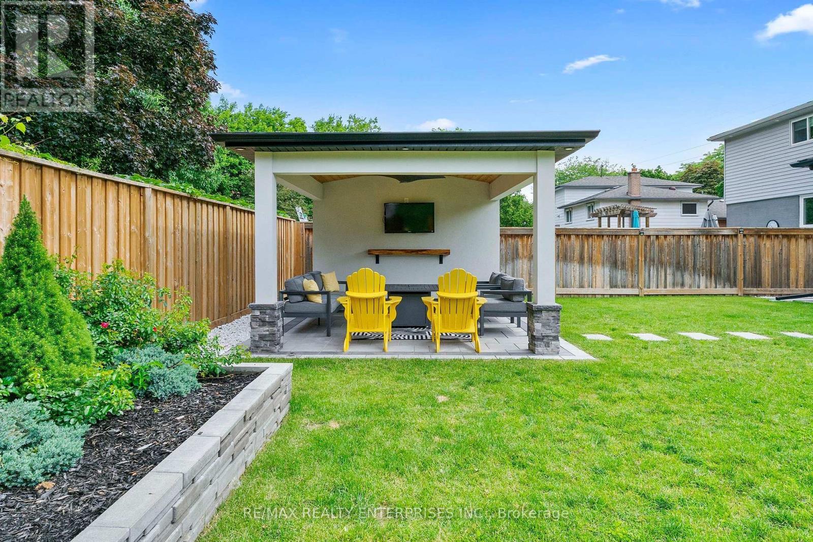 1829 Barsuda Drive, Mississauga, ON - Outdoor With Deck Patio Veranda
