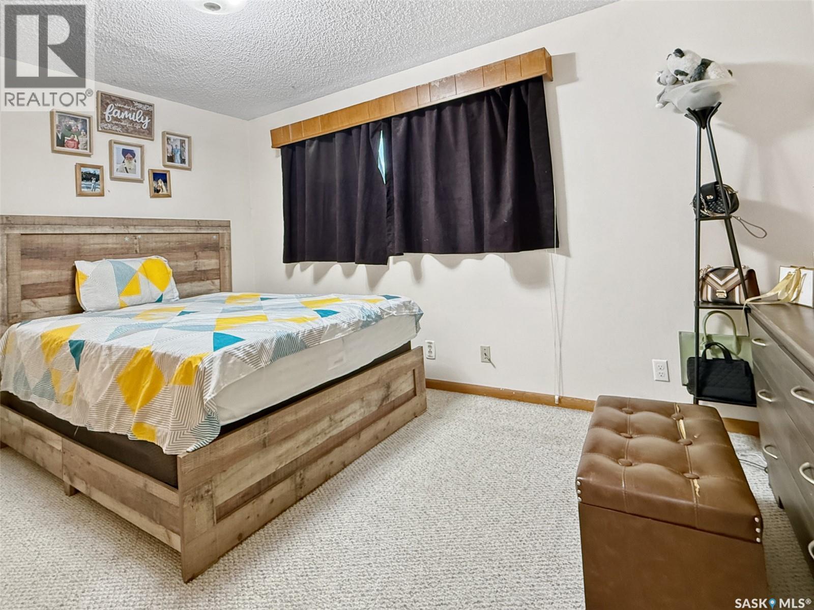 355 3Rd Avenue Se, Swift Current, SK