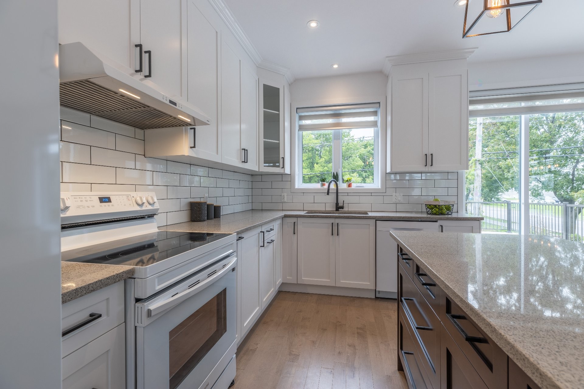 Kitchen - 17818 Ch. Ste-Marie, Beaconsfield, QC