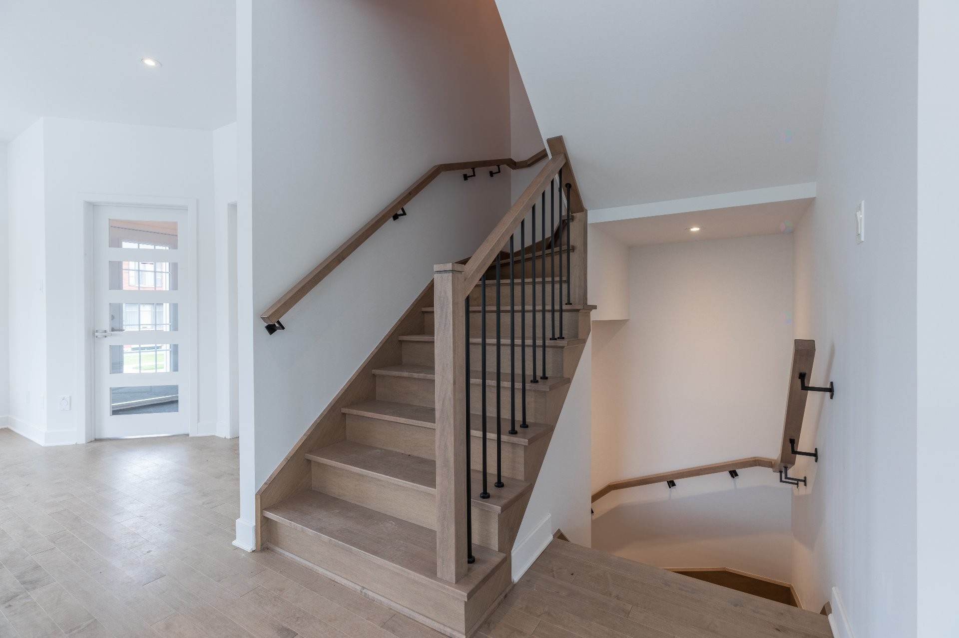 Staircase - 17818 Ch. Ste-Marie, Beaconsfield, QC