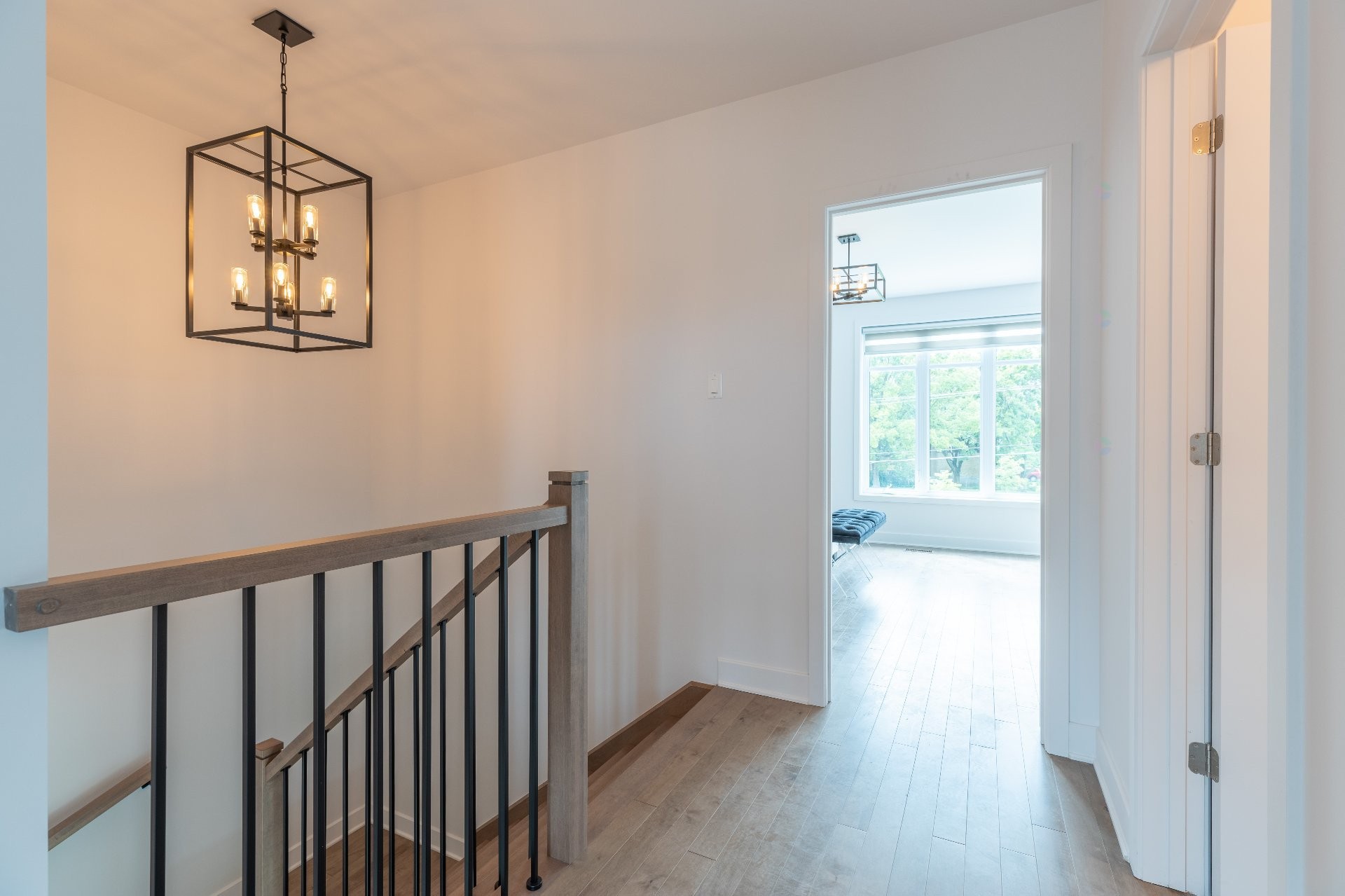 Mud Room - 17818 Ch. Ste-Marie, Beaconsfield, QC