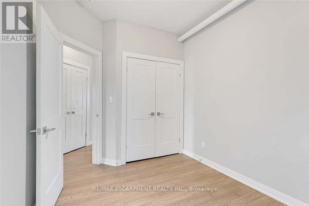 302 - 657 Barton Street E, Hamilton, ON
