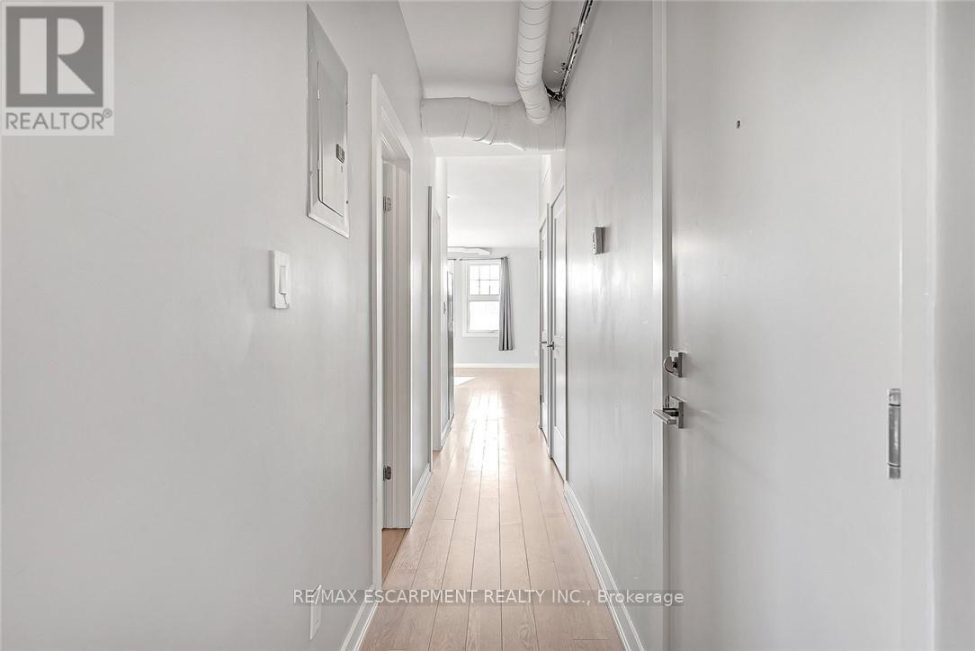 302 - 657 Barton Street E, Hamilton, ON
