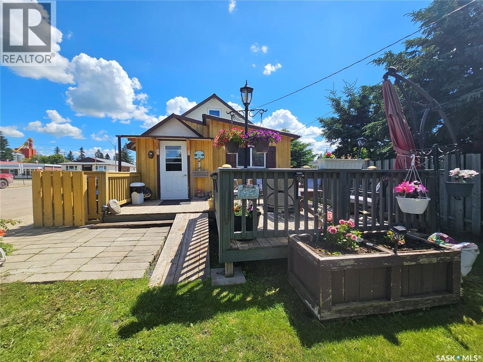 201 Main Street, Glaslyn, SK