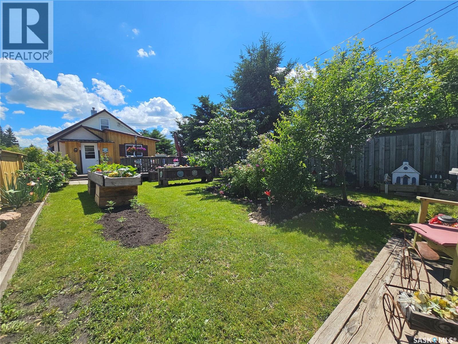 201 Main Street, Glaslyn, SK