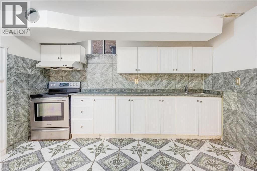 8 Gander Crescent, Brampton, ON