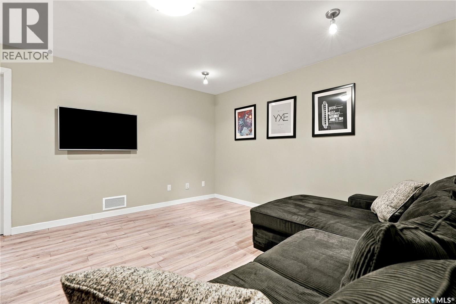 163 135 Ashworth Crescent, Saskatoon, SK
