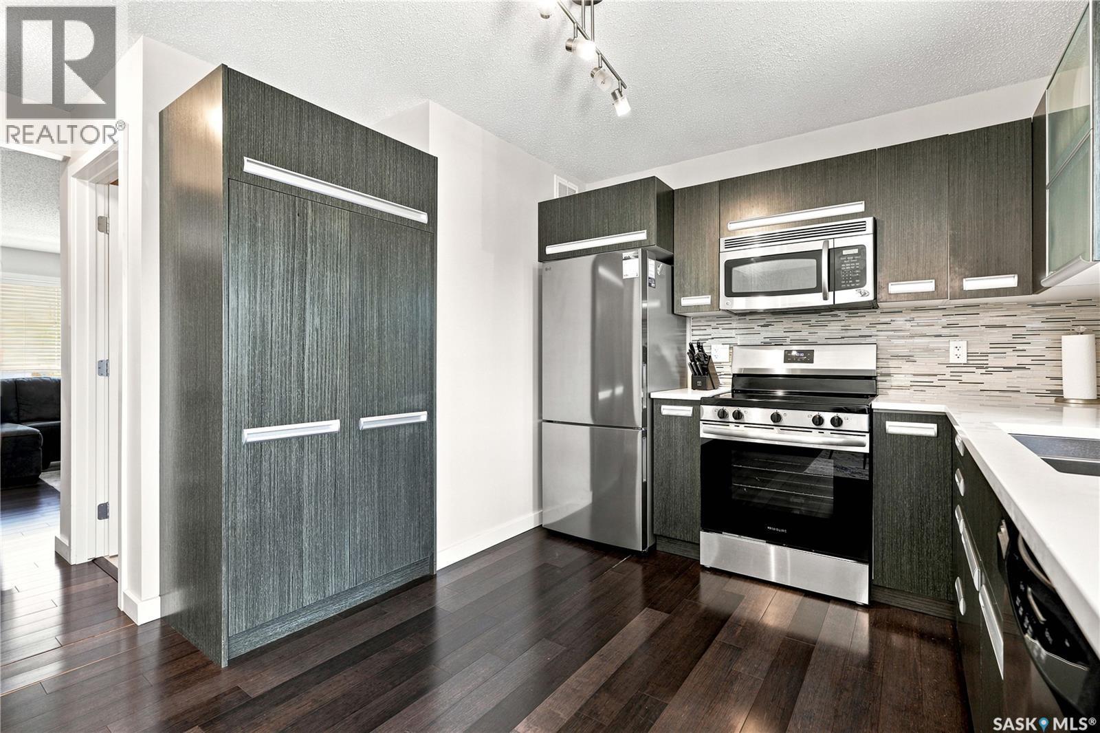 163 135 Ashworth Crescent, Saskatoon, SK