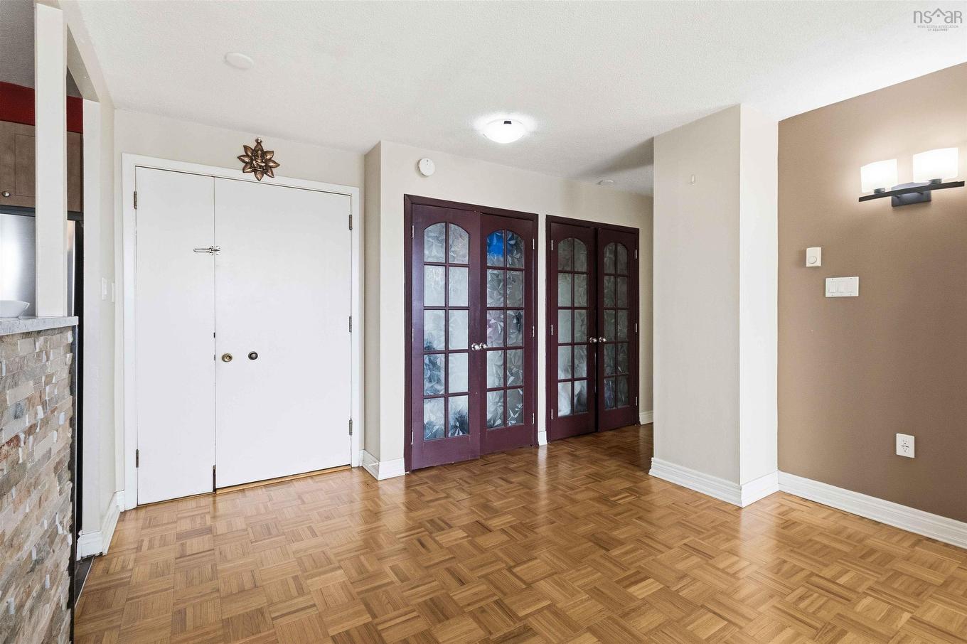 909 5959 Spring Garden Road, Halifax, NS