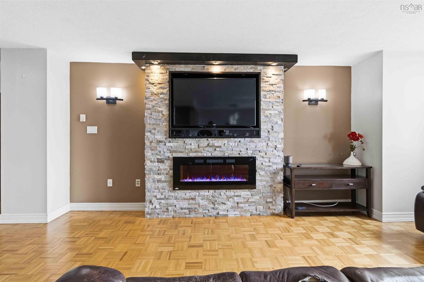 909 5959 Spring Garden Road, Halifax, NS