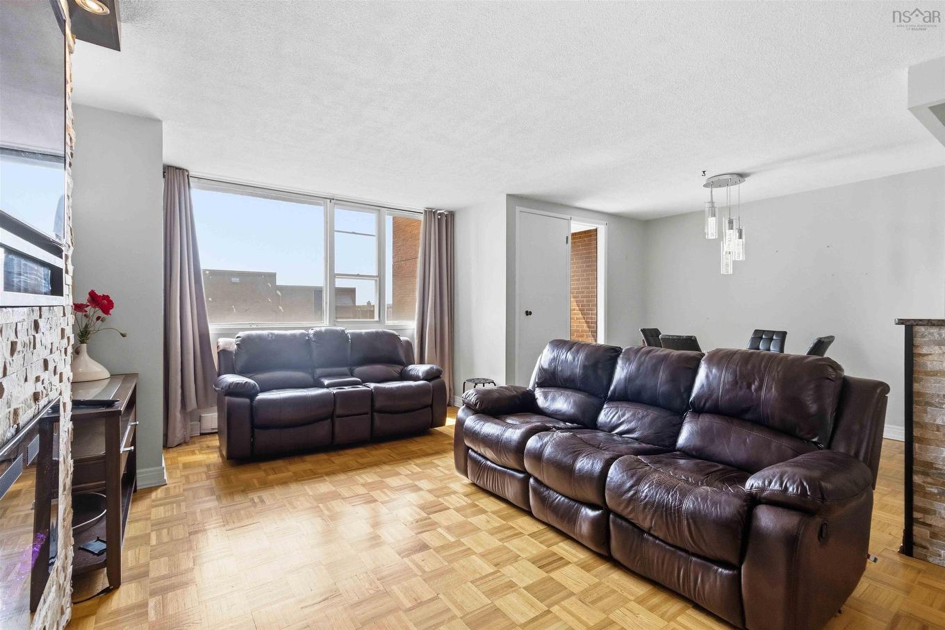 909 5959 Spring Garden Road, Halifax, NS