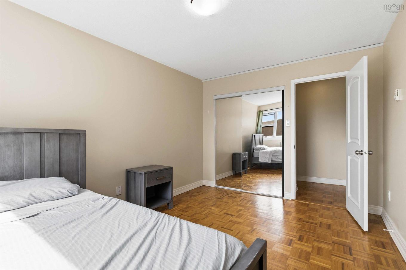 909 5959 Spring Garden Road, Halifax, NS