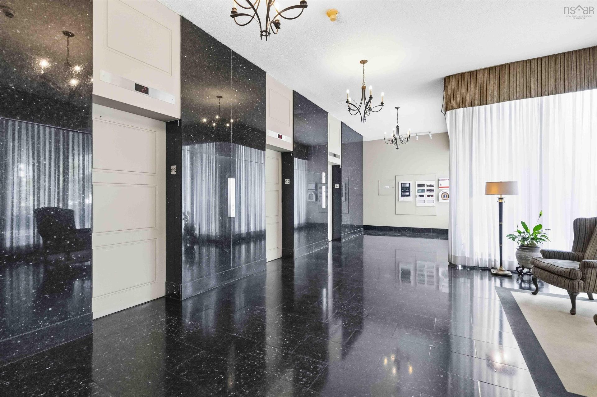 909 5959 Spring Garden Road, Halifax, NS