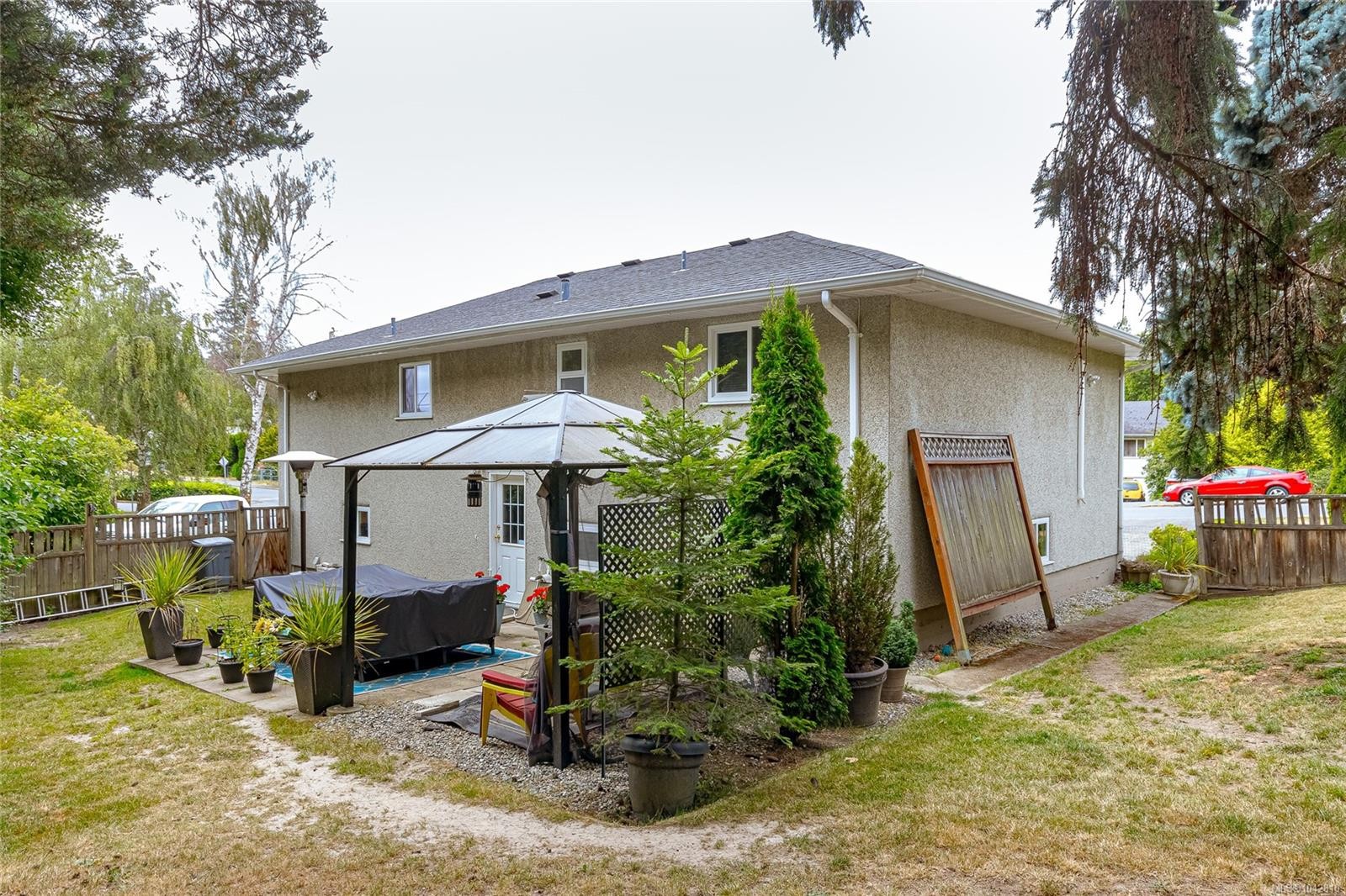 883 Lampson St, Esquimalt, BC