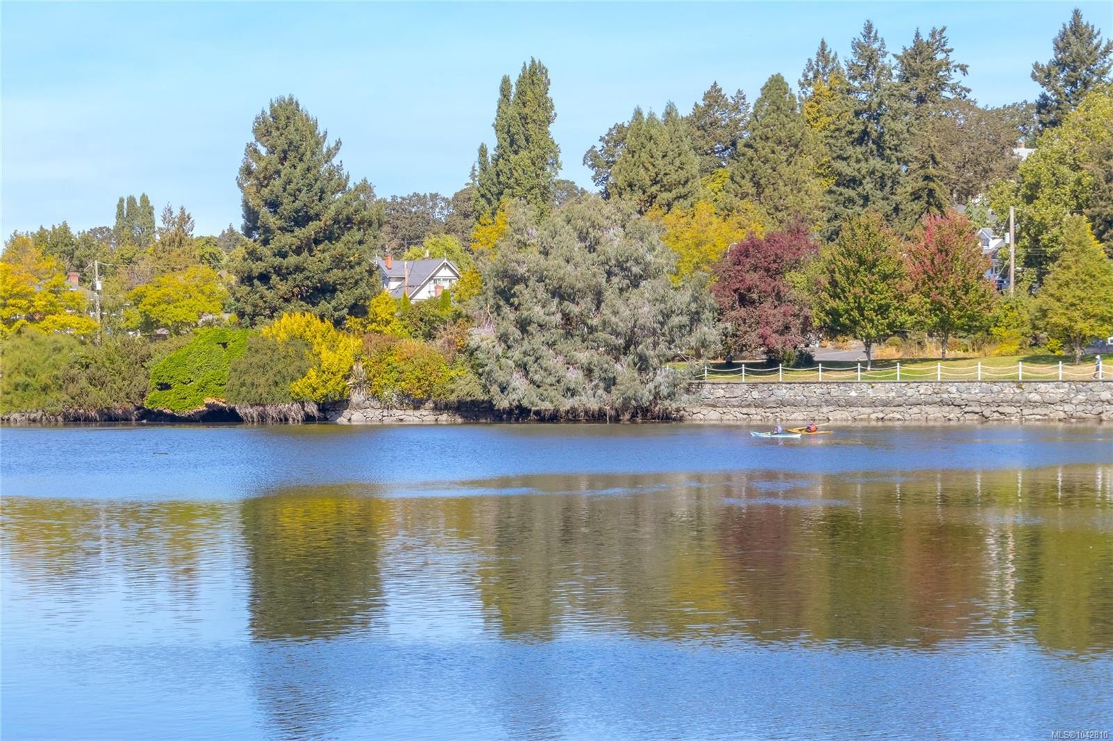 883 Lampson St, Esquimalt, BC