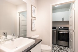 Powder room -