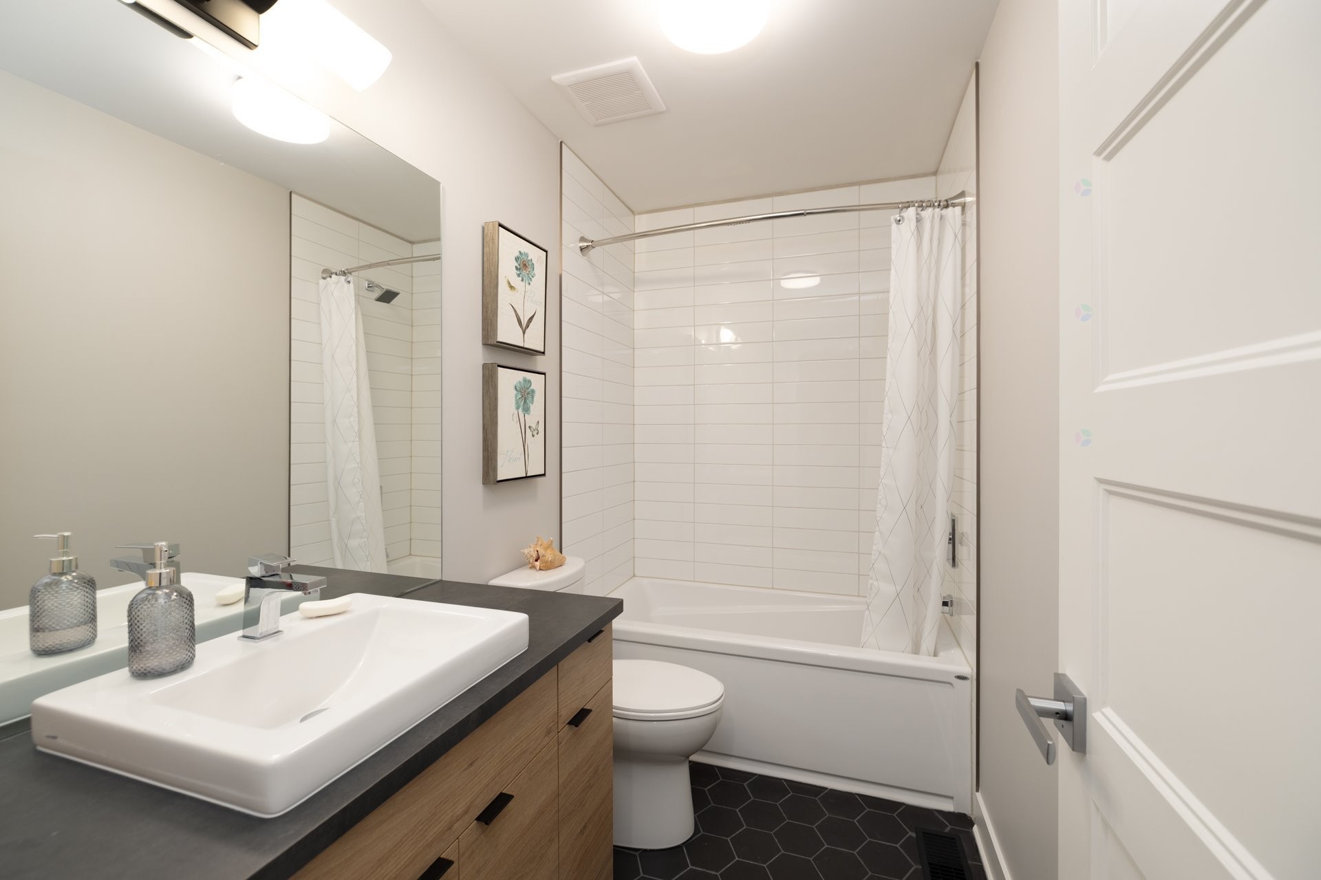 Salle de bains - 38 142E Avenue, Notre-Dame-De-L'Île-Perrot, QC