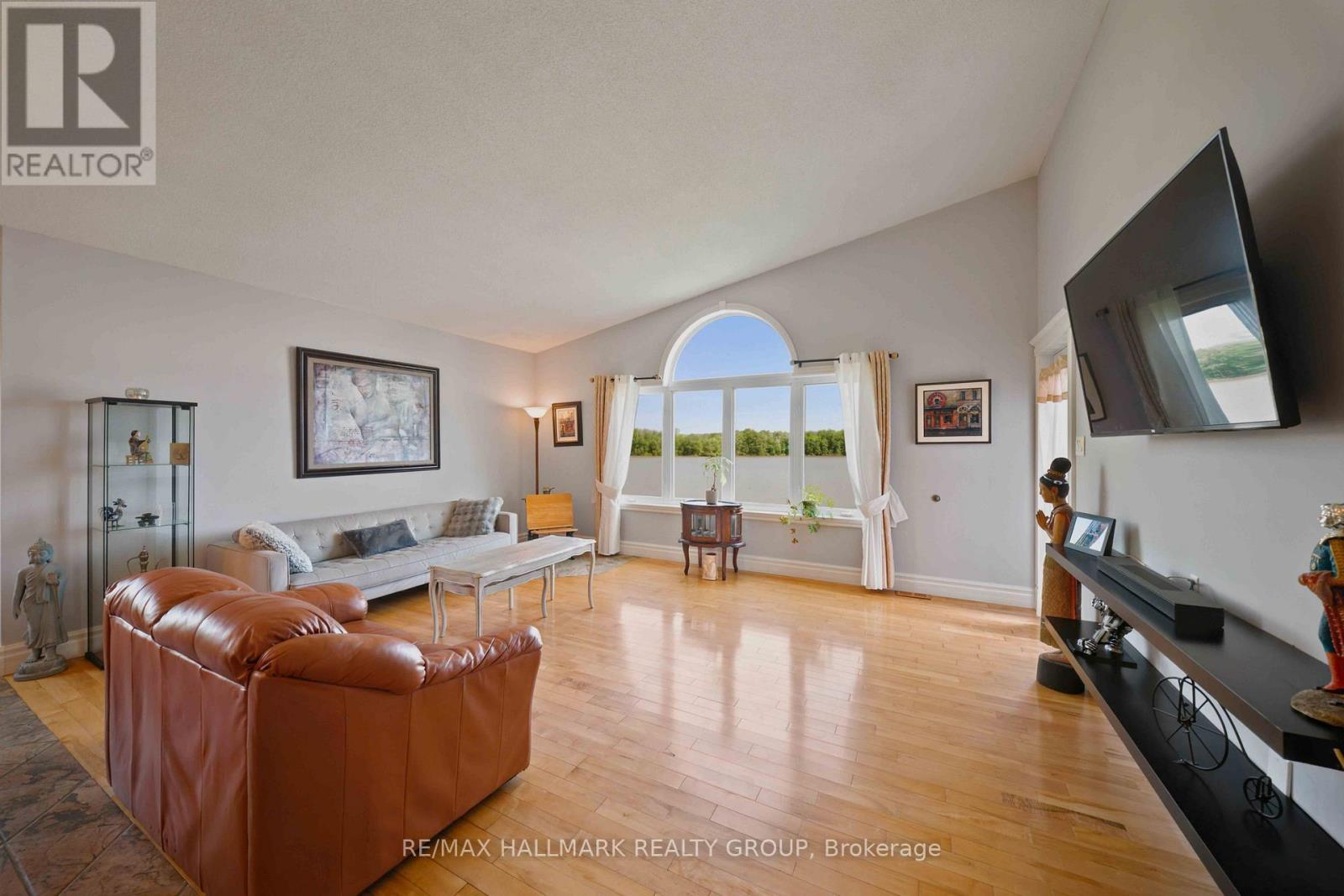 3020 Bay Road, Champlain, ON