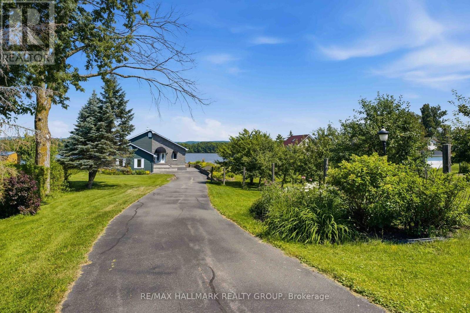 3020 Bay Road, Champlain, ON