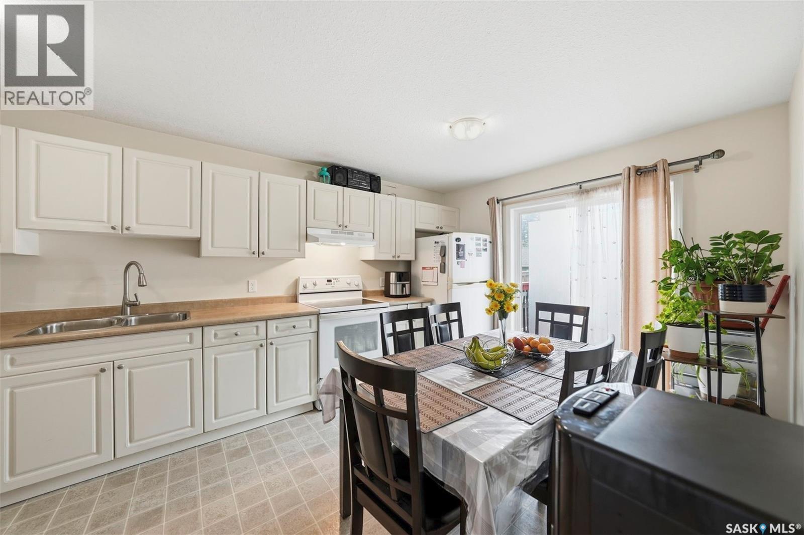 214 Dunlop Street, Saskatoon, SK