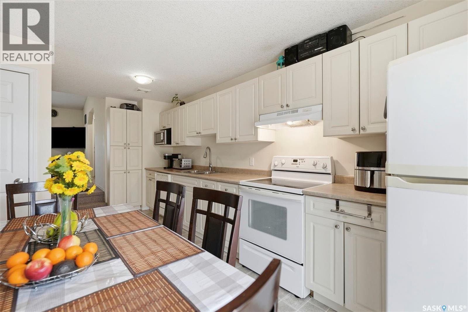 214 Dunlop Street, Saskatoon, SK