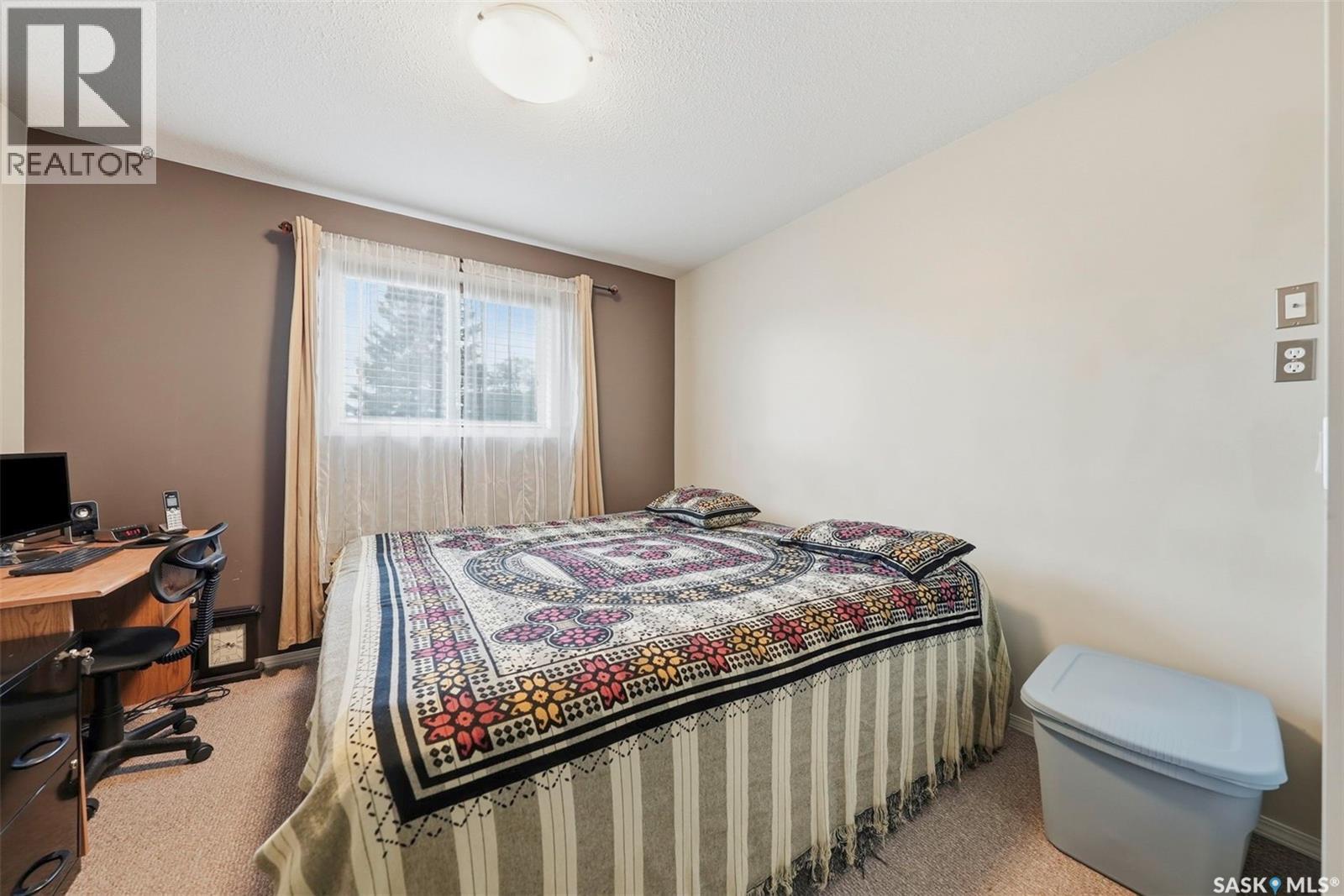 214 Dunlop Street, Saskatoon, SK
