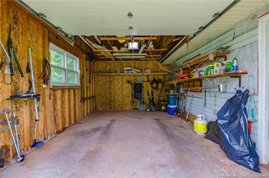 4 Back Rd, Summerfield, NB