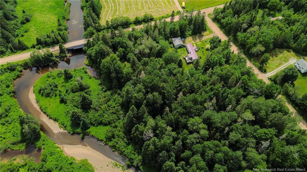 4 Back Rd, Summerfield, NB