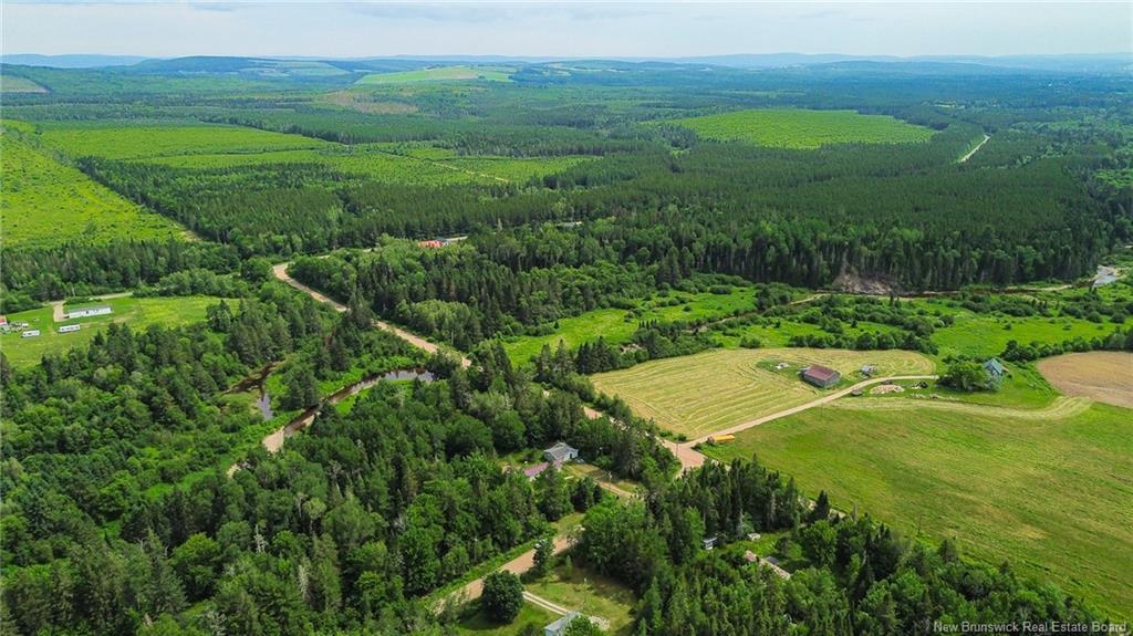 4 Back Rd, Summerfield, NB
