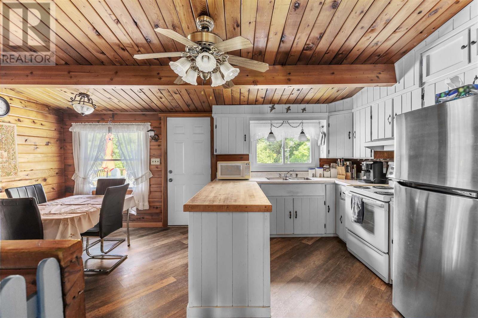 1282 Spring St, Richards Landing, ON