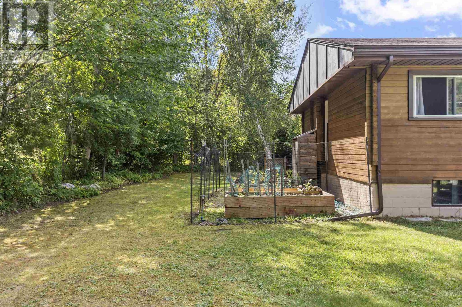 1282 Spring St, Richards Landing, ON