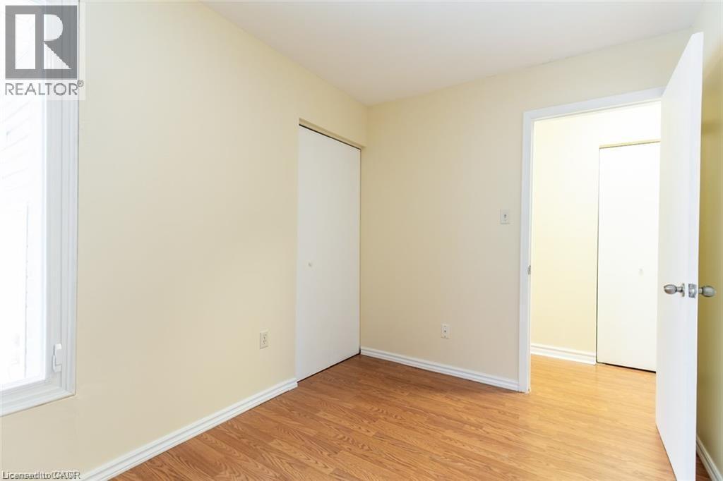 16 Garrow Drive, Hamilton, ON - Indoor Photo Showing Other Room