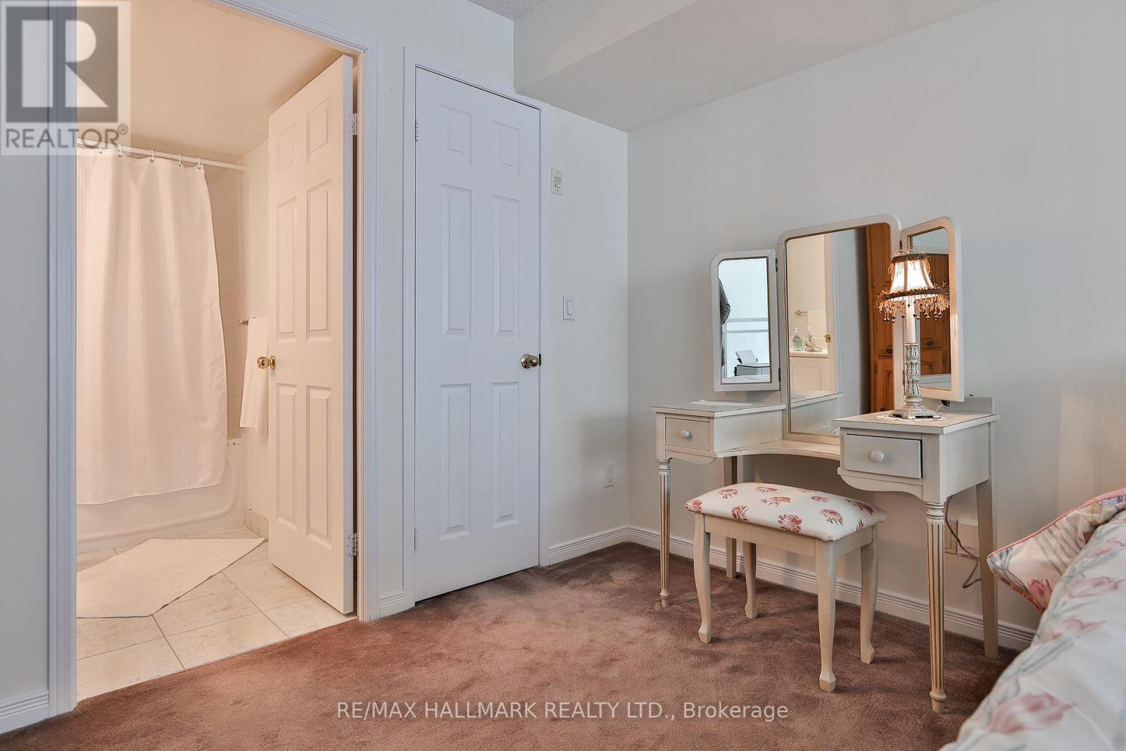 528 - 109 Front Street E, Toronto, ON