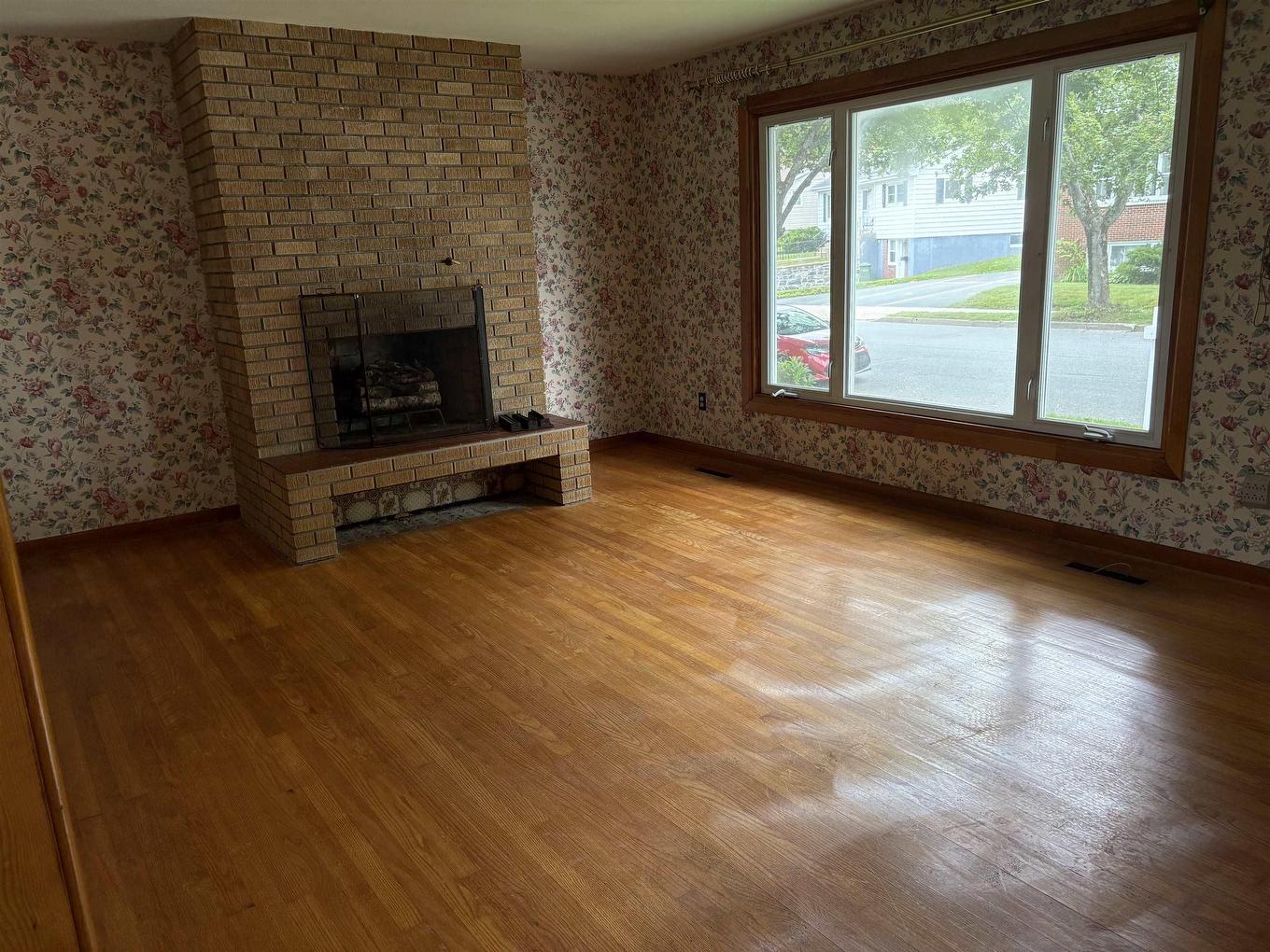 3895 Kencrest Avenue, Halifax, NS - Indoor Photo Showing Other Room With Fireplace