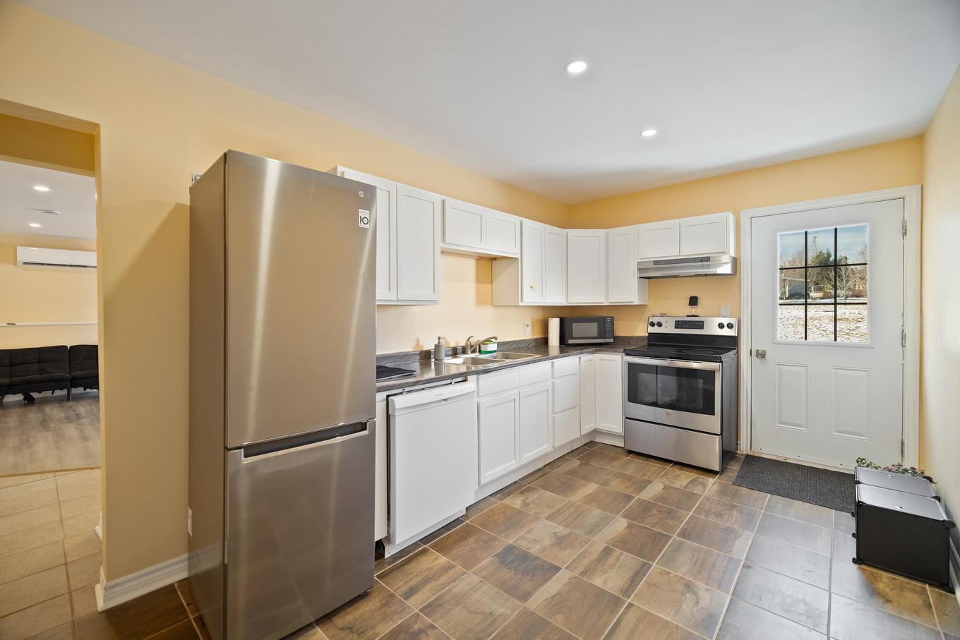 48 Picton Beete Crescent, Stratford, PE