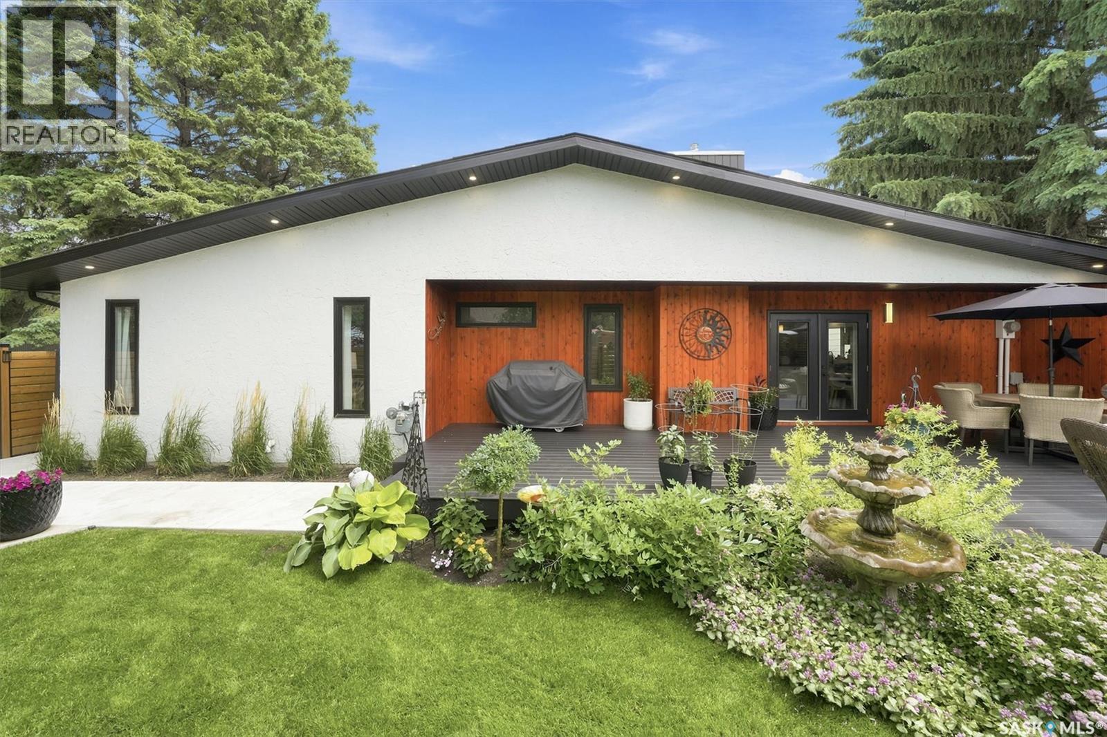 115 Whiteswan Drive, Saskatoon, SK