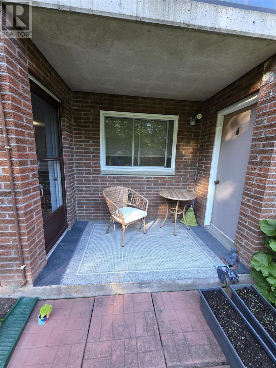 303 Macdonald Ave, Sault Ste. Marie, ON