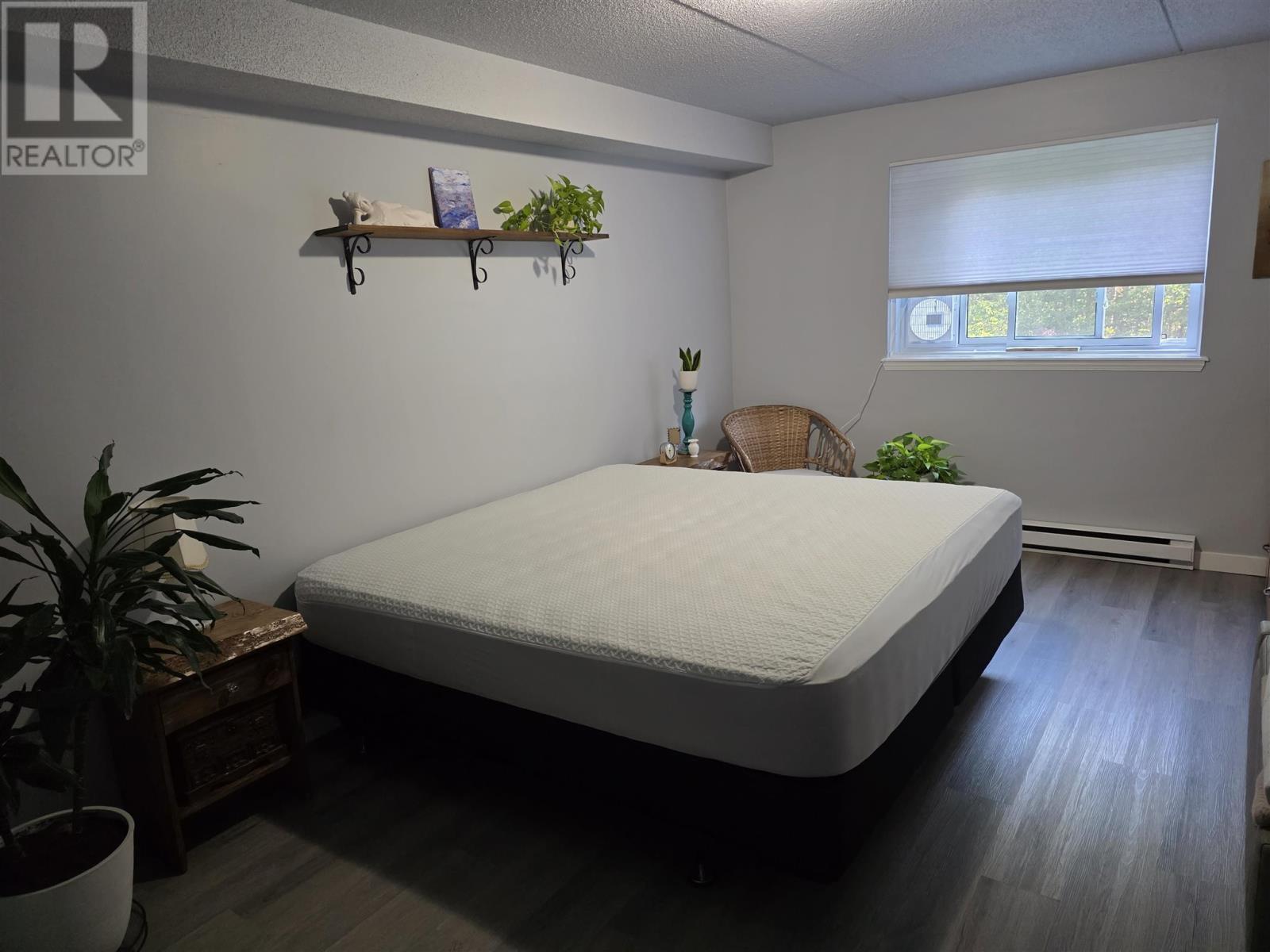 303 Macdonald Ave # 208, Sault Ste. Marie, ON - Indoor Photo Showing Bedroom