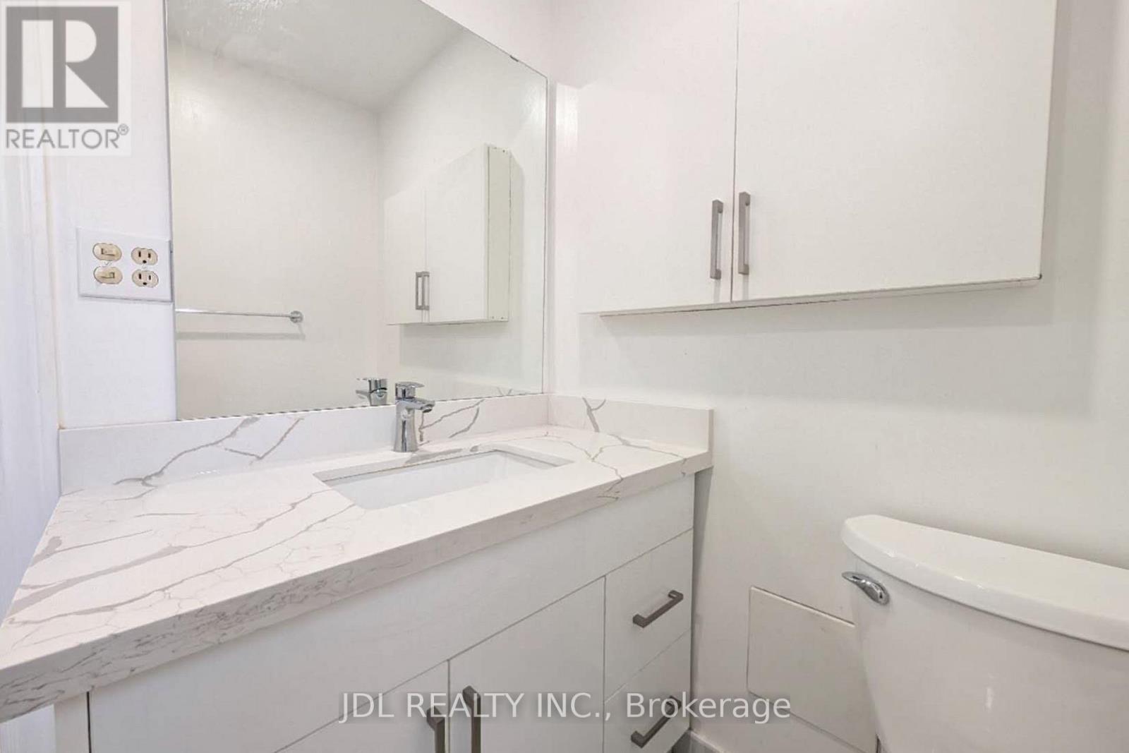 2Nd Floor - 1954 Danforth Avenue, Toronto, ON