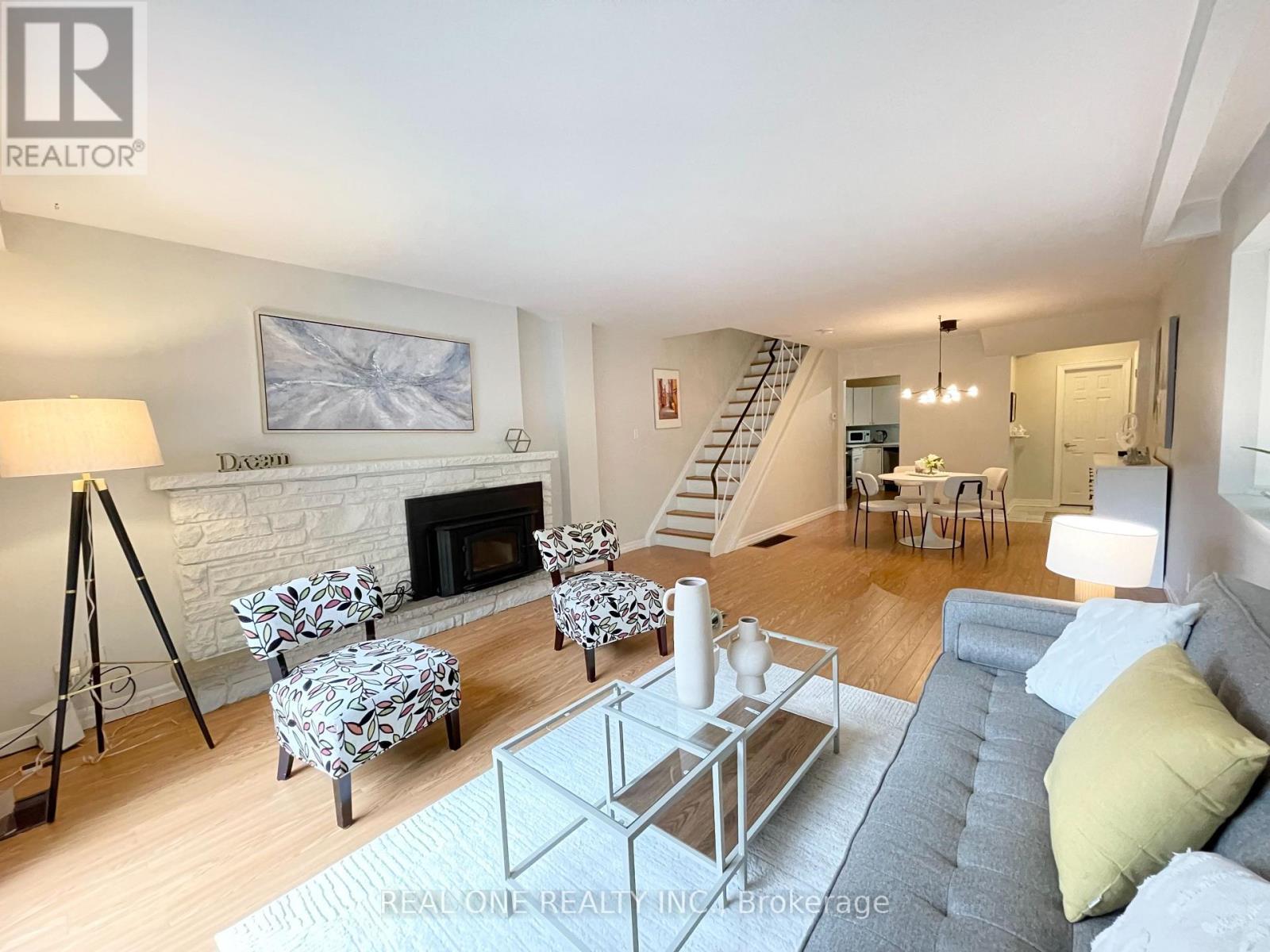 290 Westcourt Place, Waterloo, ON