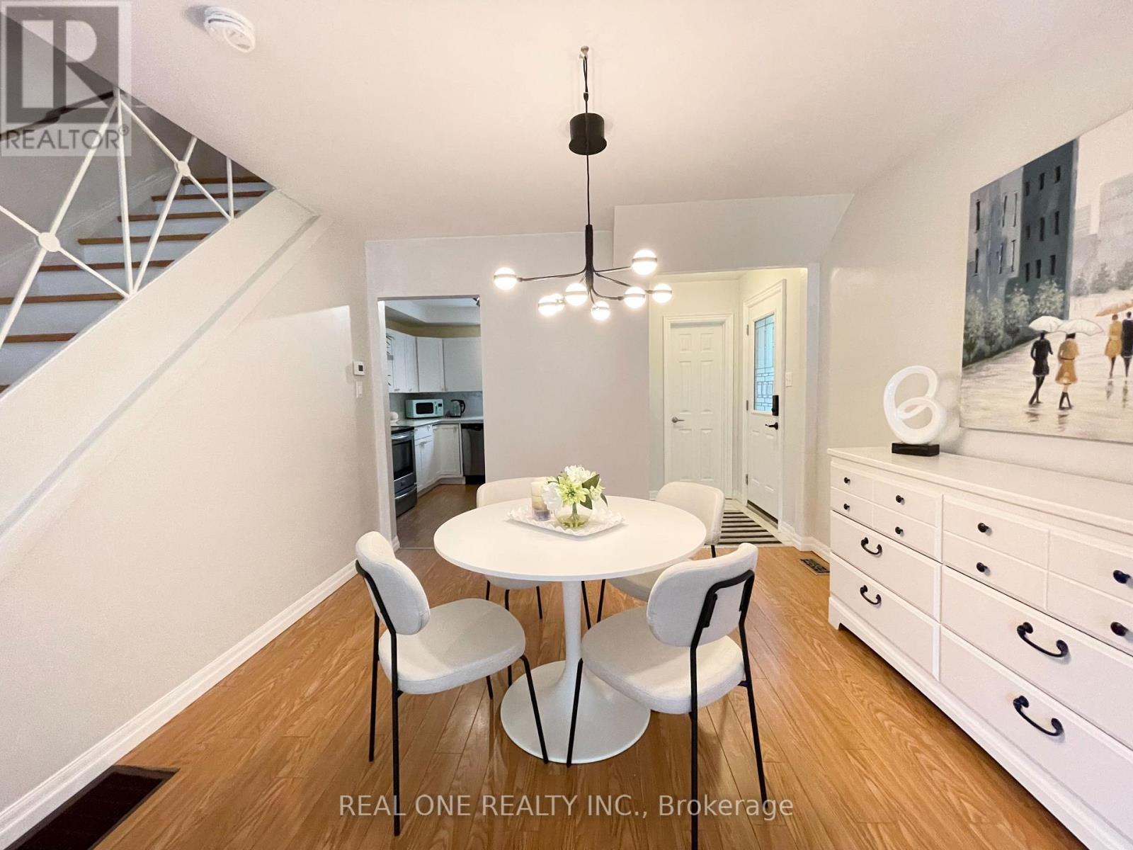 290 Westcourt Place, Waterloo, ON