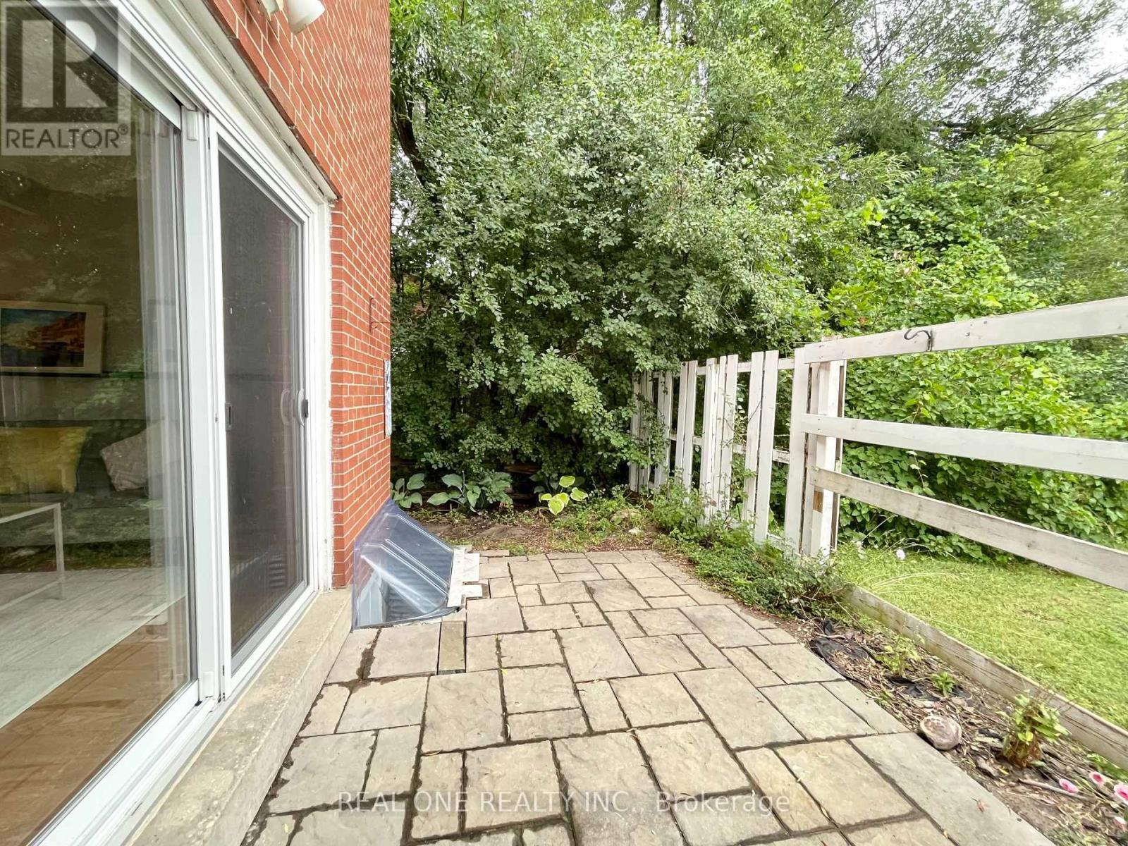 290 Westcourt Place, Waterloo, ON