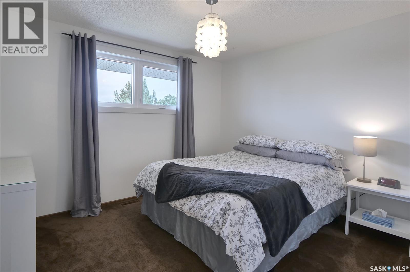 5 Shaw Place, Assiniboia, SK